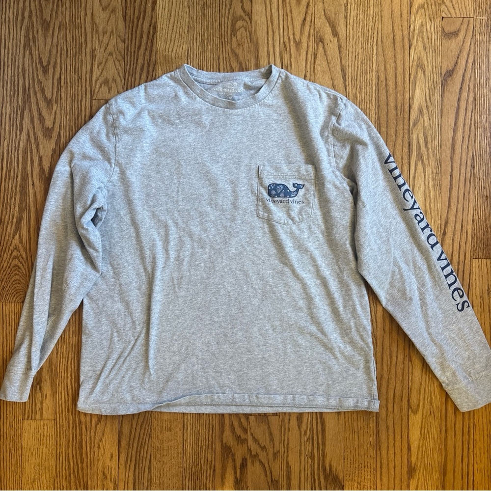 Vineyard Vines  Men's Lacrosse Whale Long Sleeve Gray Pocket T Shirt M